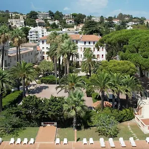 Ostello Santa Maria, Cannes
